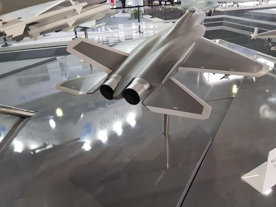 Model FC-31 na Paris air show 2019